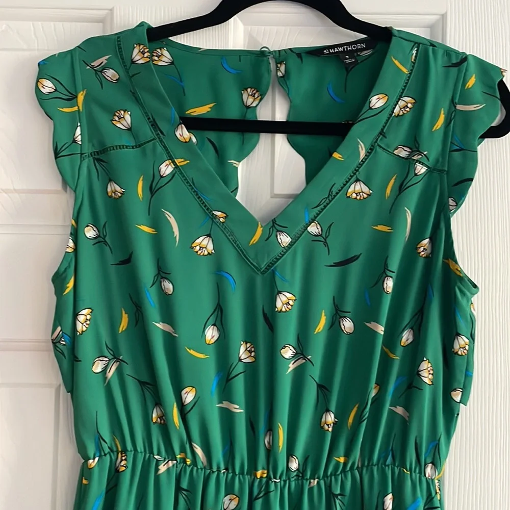 41 Hawthorn Midnight Scallop Detail Dress, Green. - Picture 5 of 5